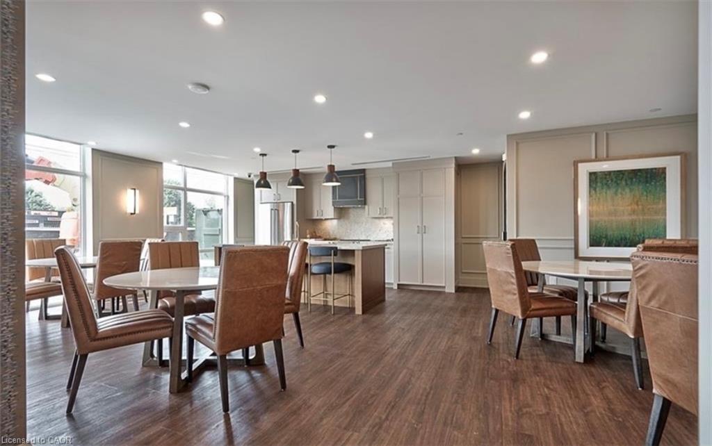 309-450 Dundas Street E Property Photo 24