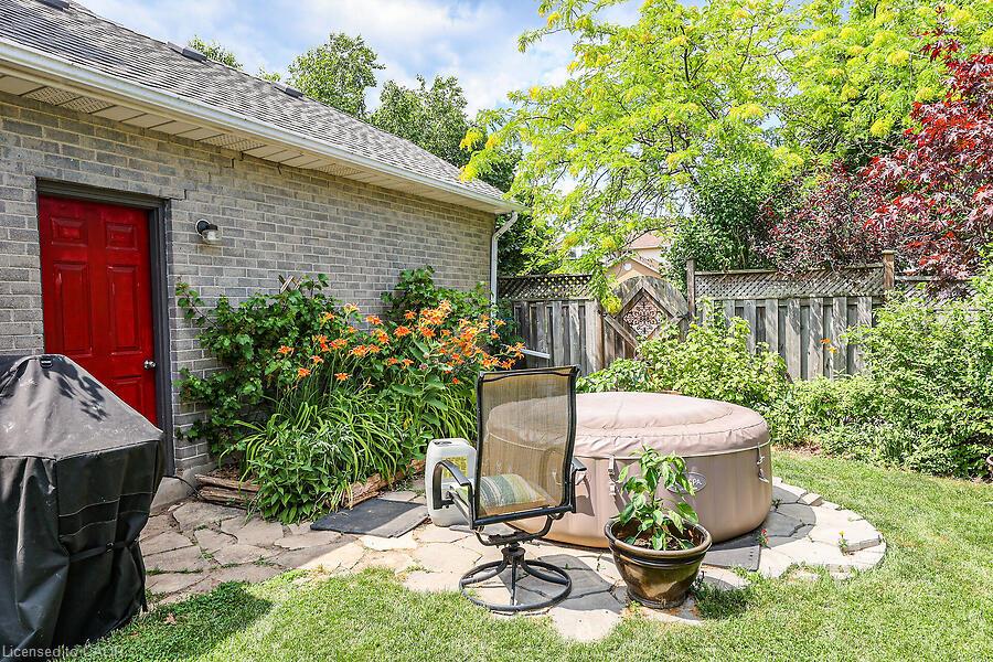 4542 Ivy Gardens Crescent Property Photo 31