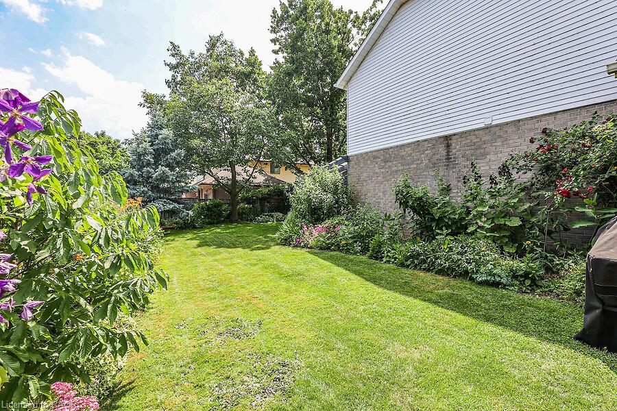 4542 Ivy Gardens Crescent Property Photo 32