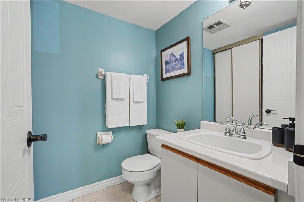 204-1270 Maple Crossing Boulevard Property Photo 23