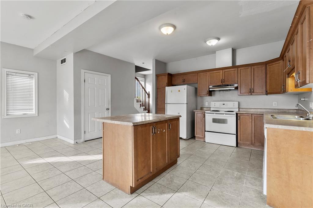 2 Townline Road E Property Photo 9