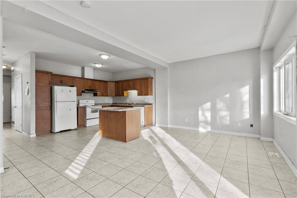 2 Townline Road E Property Photo 13