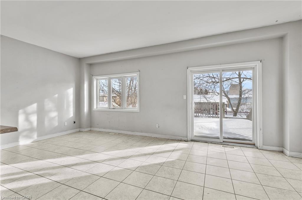 2 Townline Road E Property Photo 14