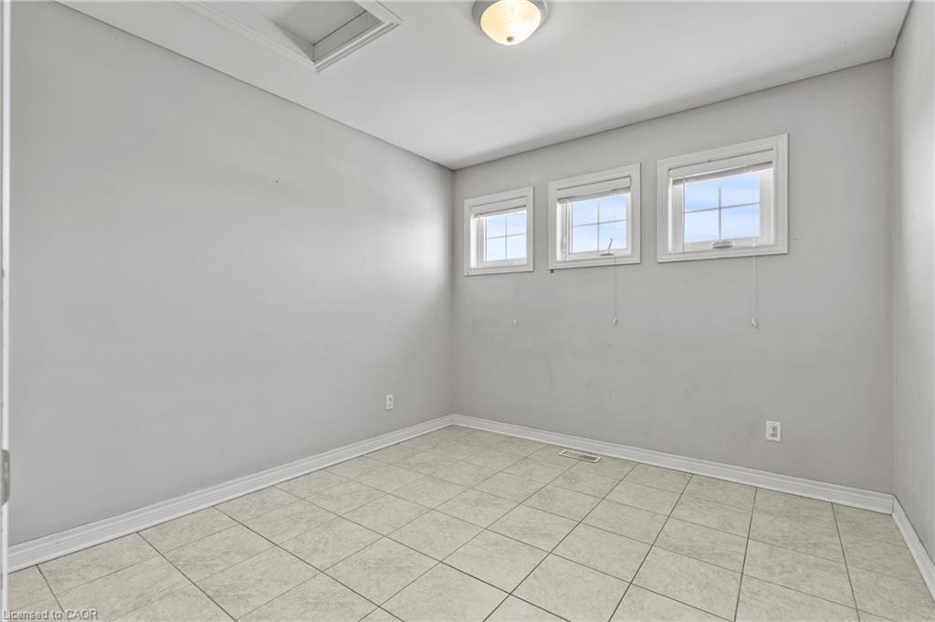 2 Townline Road E Property Photo 19