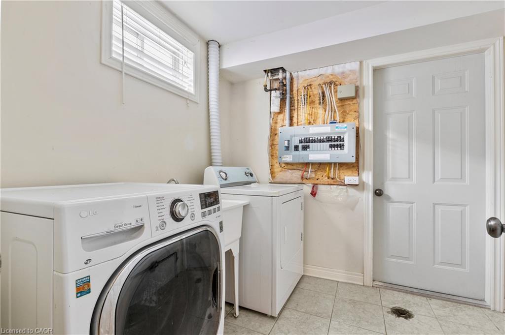 2 Townline Road E Property Photo 23