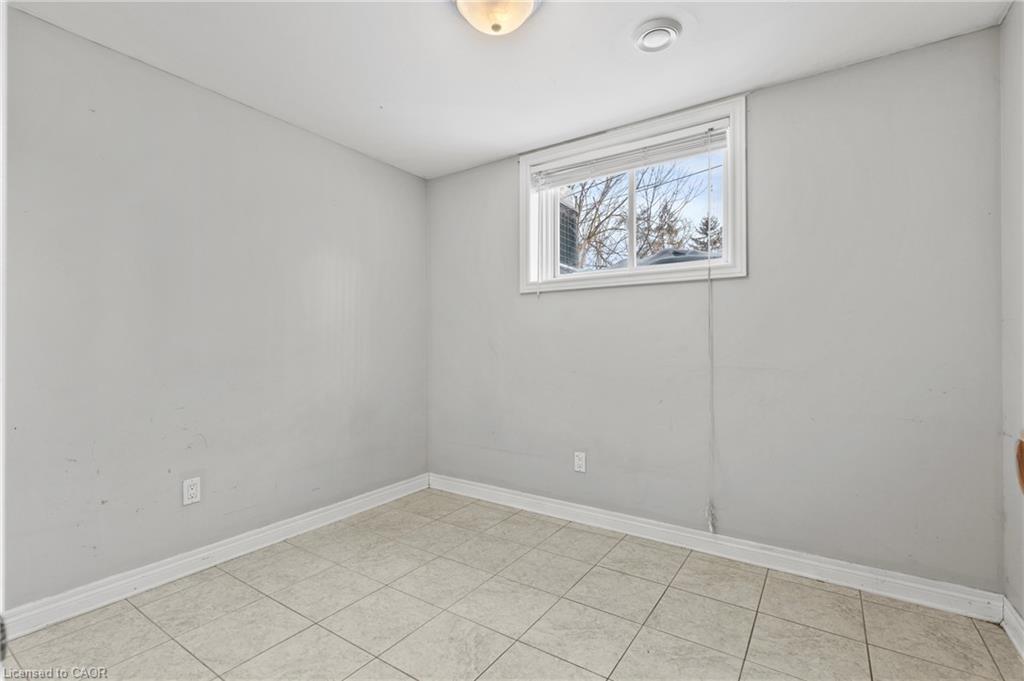 2 Townline Road E Property Photo 25