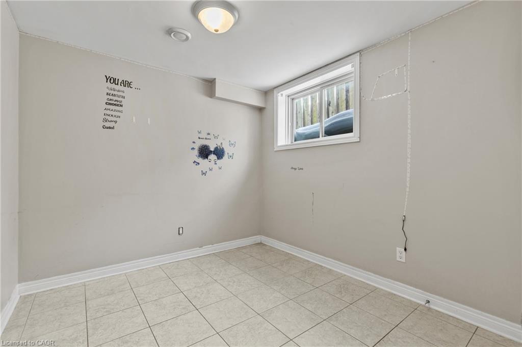 2 Townline Road E Property Photo 26