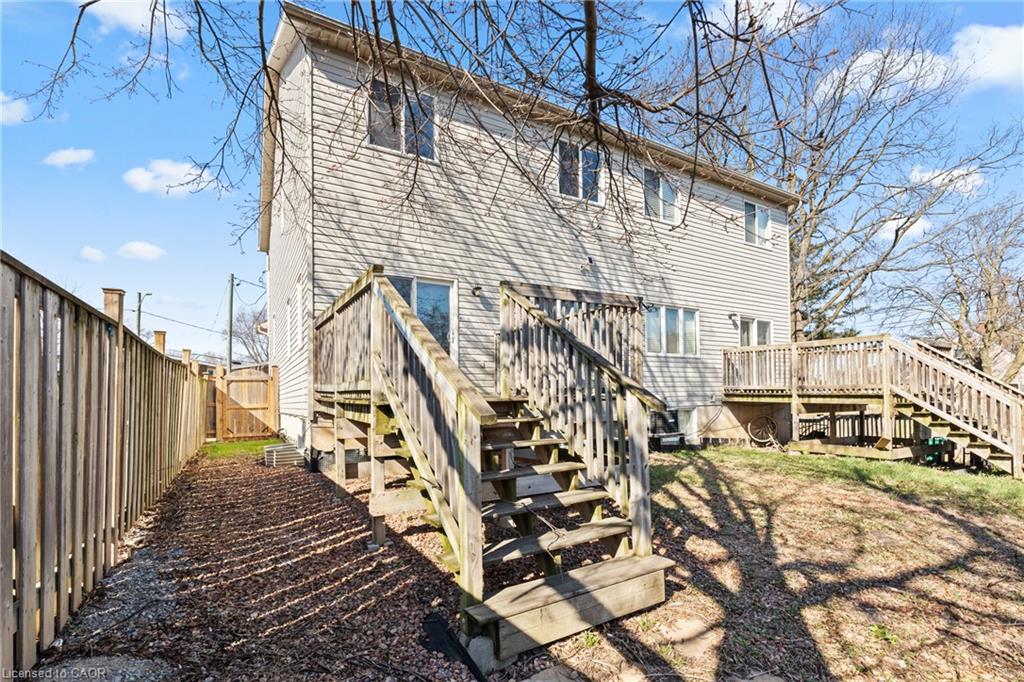 2 Townline Road E Property Photo 28