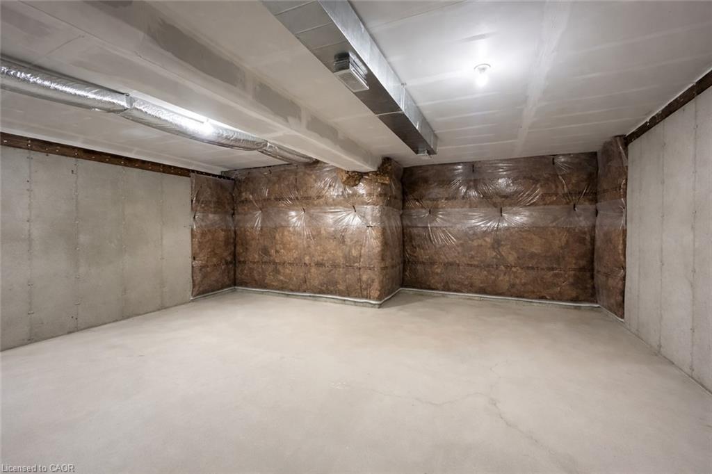 124 Seabrook Drive Property Photo 3
