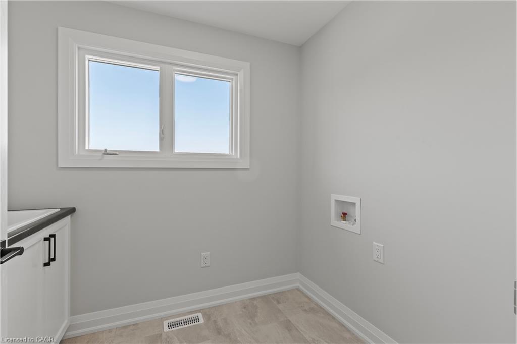 7455 Majestic Trail Property Photo 23