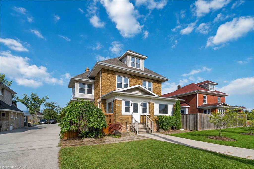 197 Griffin Street N Property Photo 2