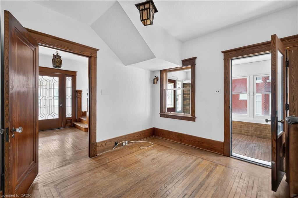 197 Griffin Street N Property Photo 20