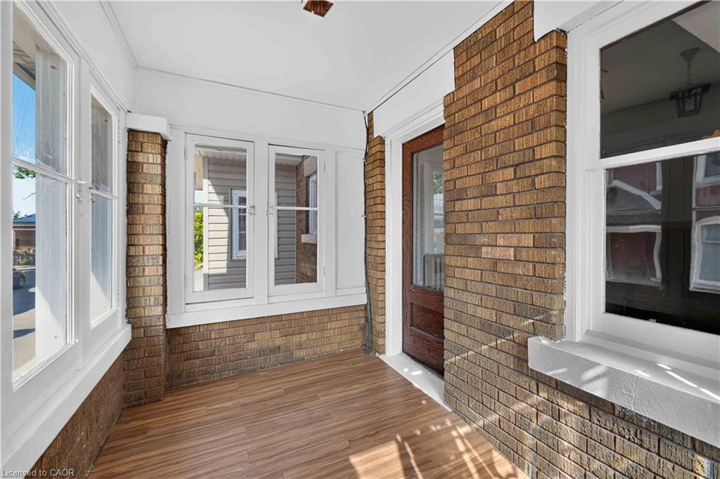 197 Griffin Street N Property Photo 23