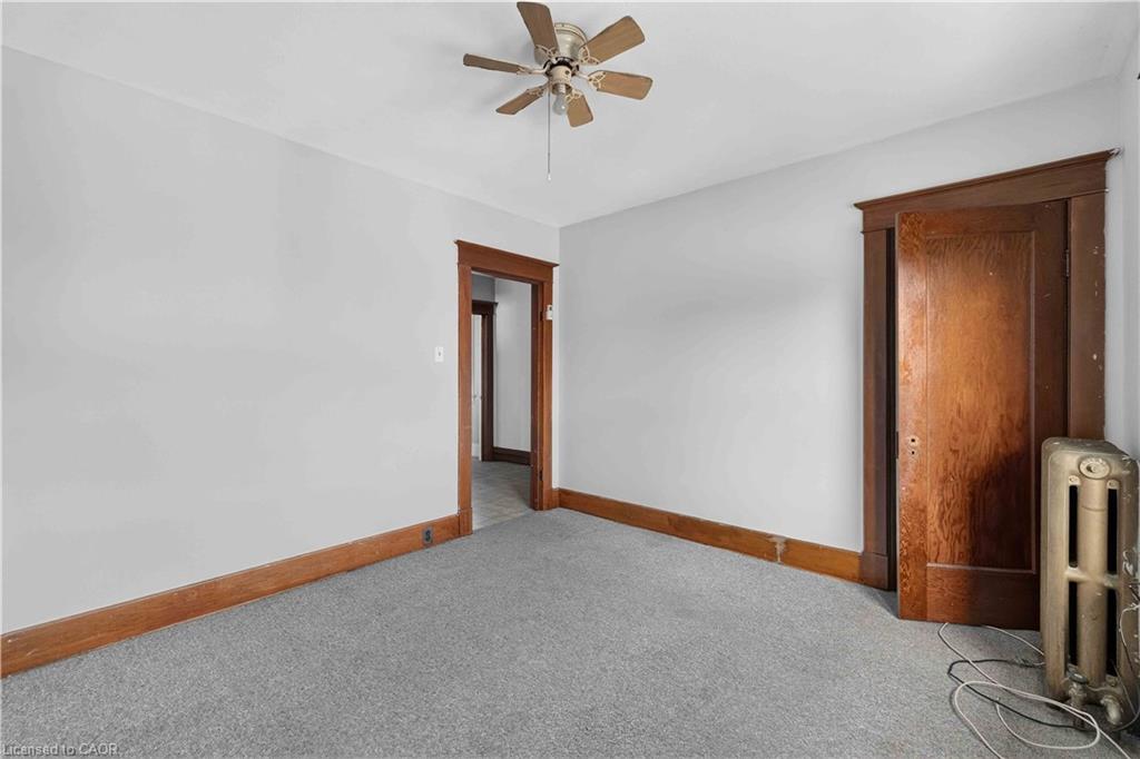 197 Griffin Street N Property Photo 34