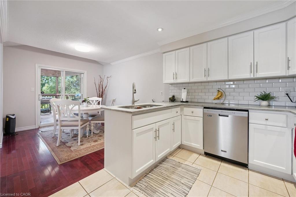 220 Carrington Drive Property Photo 12