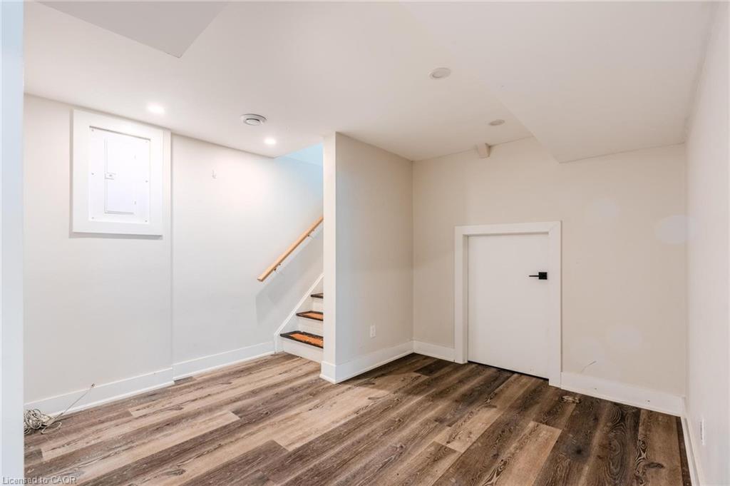 16 Ronaldshay Avenue Property Photo 3