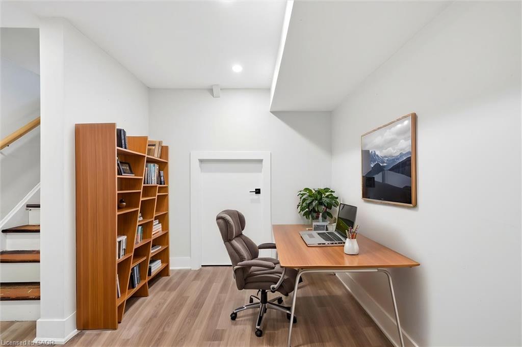 16 Ronaldshay Avenue Property Photo 4