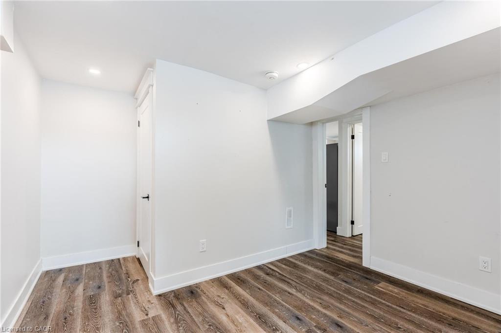 16 Ronaldshay Avenue Property Photo 18