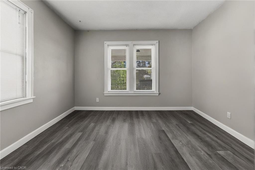 433 Lydia Street Property Photo 3