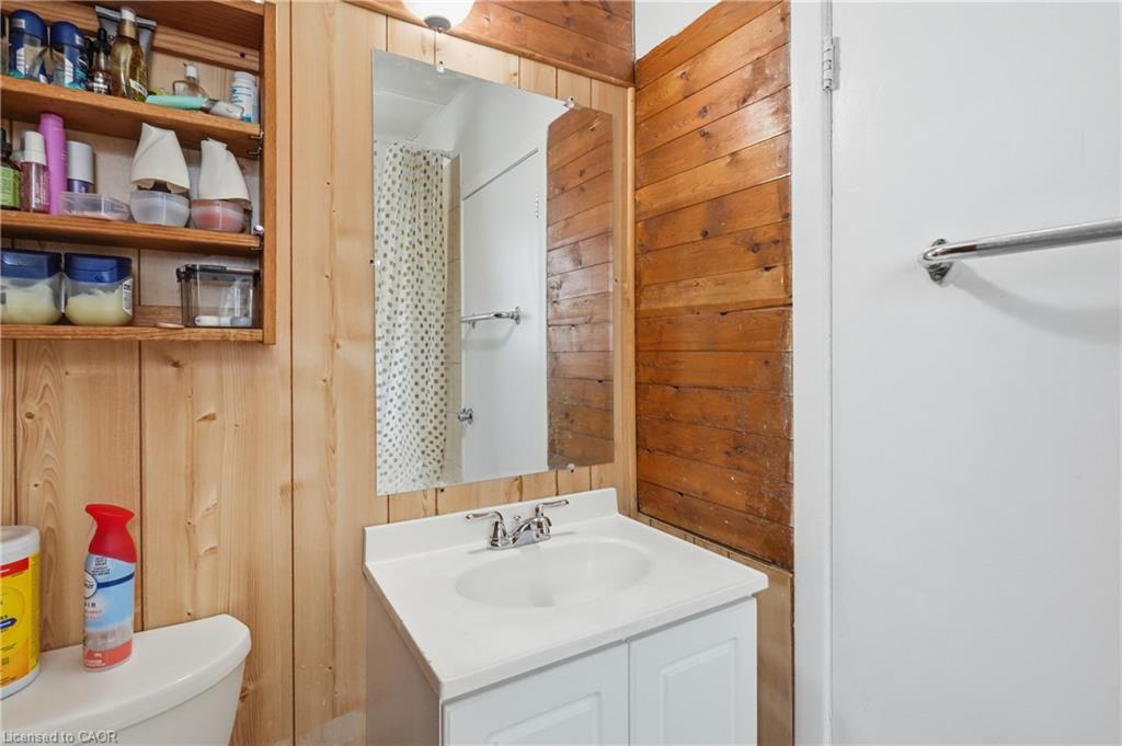 100 Chestnut Avenue Property Photo 16