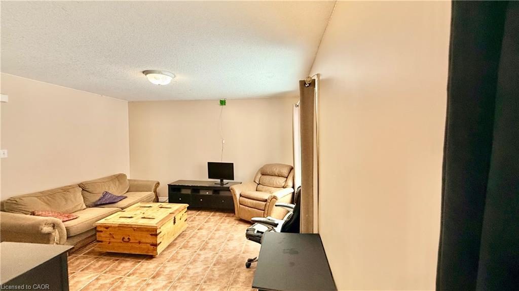 16 Marshall Street Property Photo 3