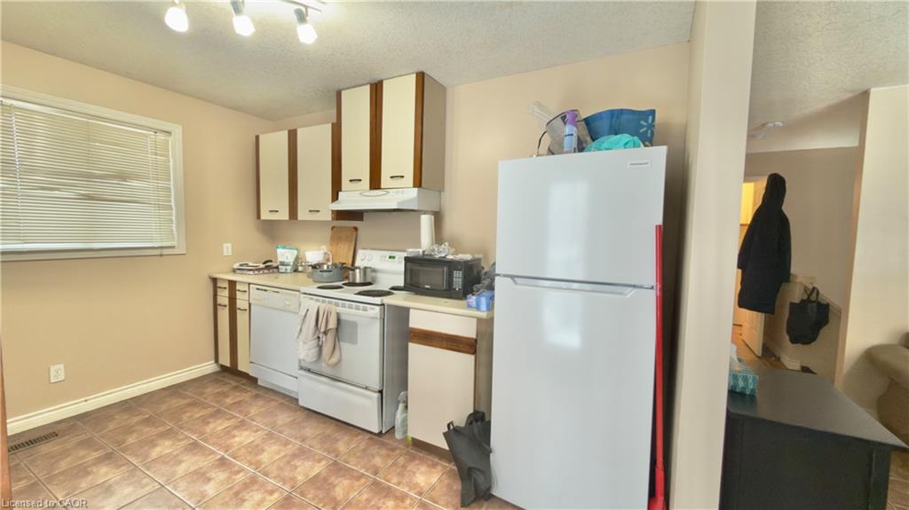 16 Marshall Street Property Photo 5