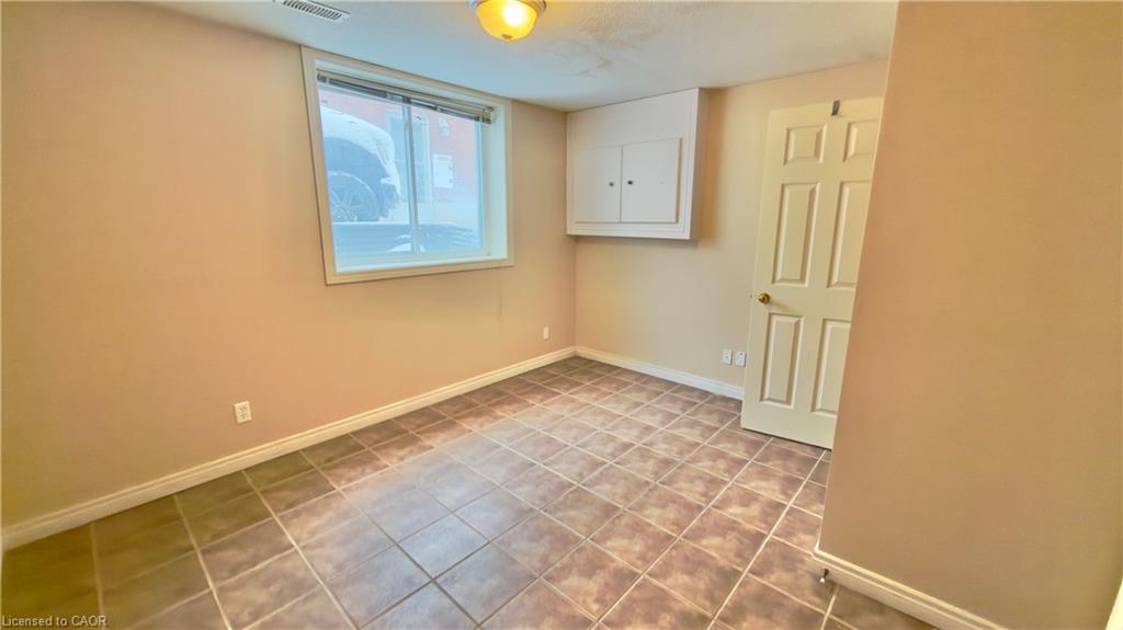 16 Marshall Street Property Photo 13