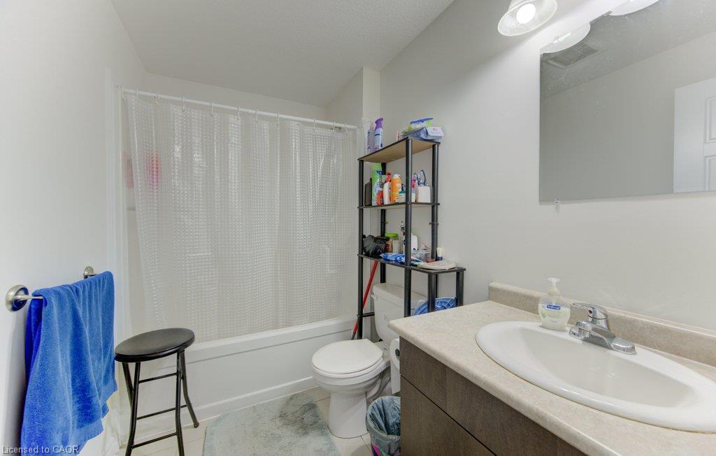 18a-1430 Highland Road W Property Photo 15