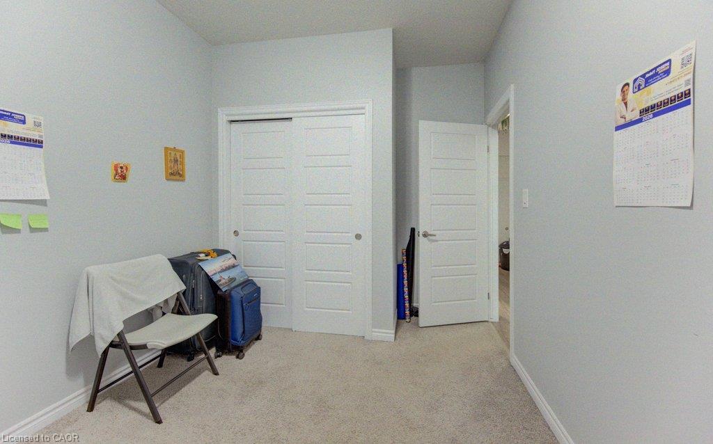 18a-1430 Highland Road W Property Photo 17
