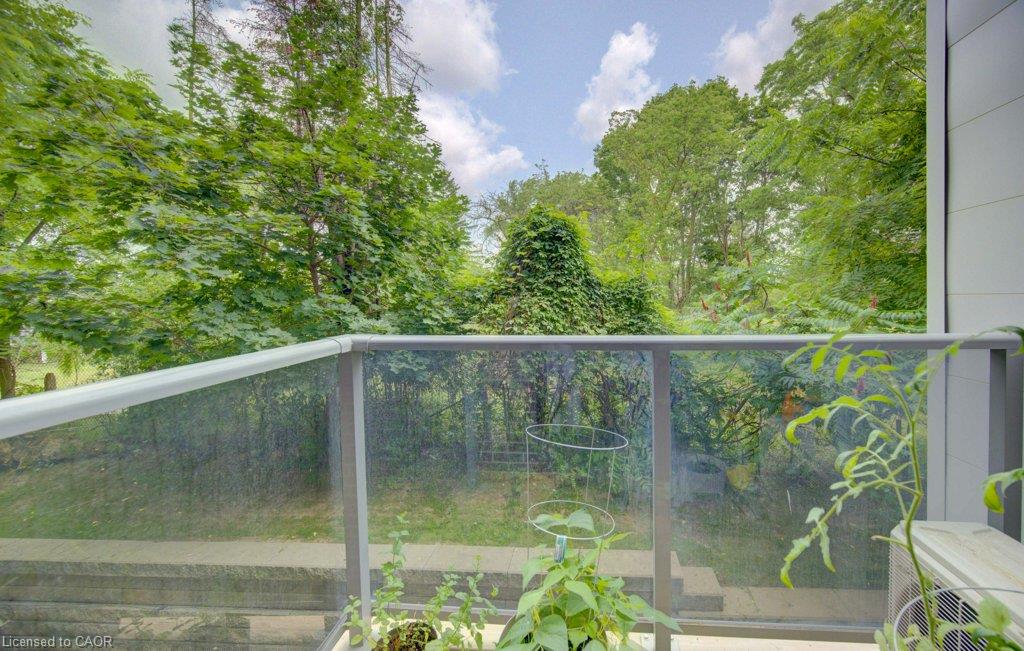 18a-1430 Highland Road W Property Photo 20