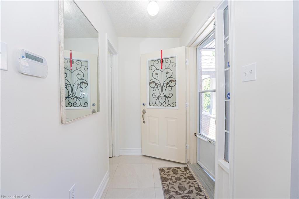146 Olympia Crescent Property Photo 8