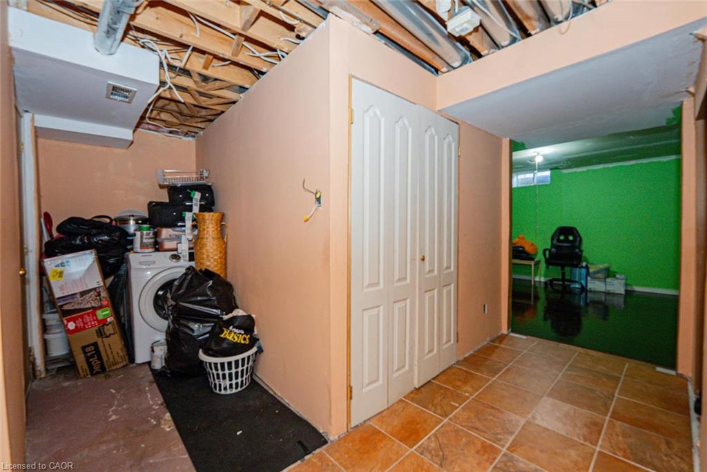 146 Olympia Crescent Property Photo 32