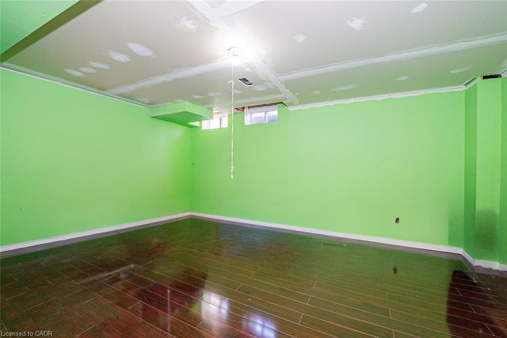 146 Olympia Crescent Property Photo 33