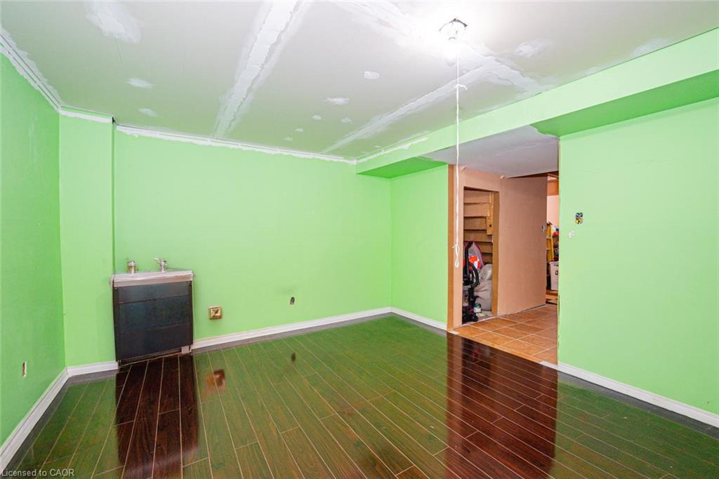 146 Olympia Crescent Property Photo 34