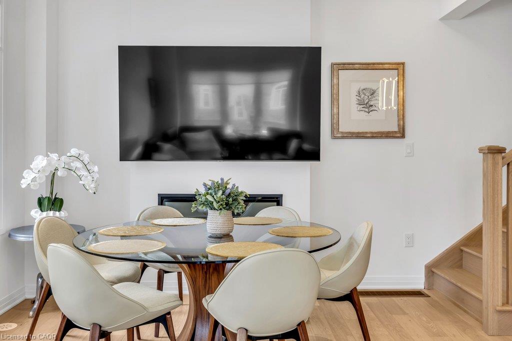 9 Crown Gate Property Photo 7
