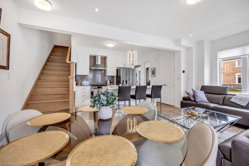 9 Crown Gate Property Photo 10