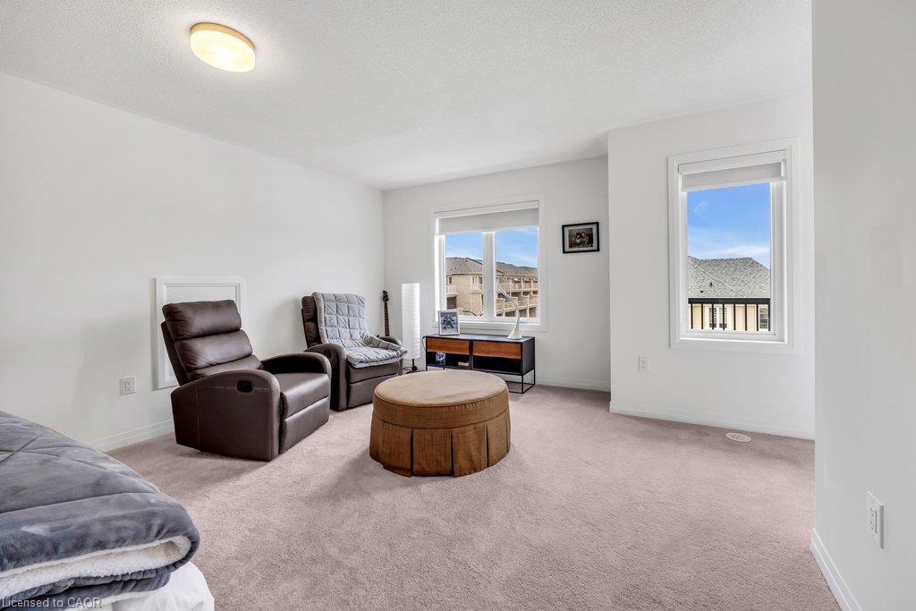 9 Crown Gate Property Photo 28