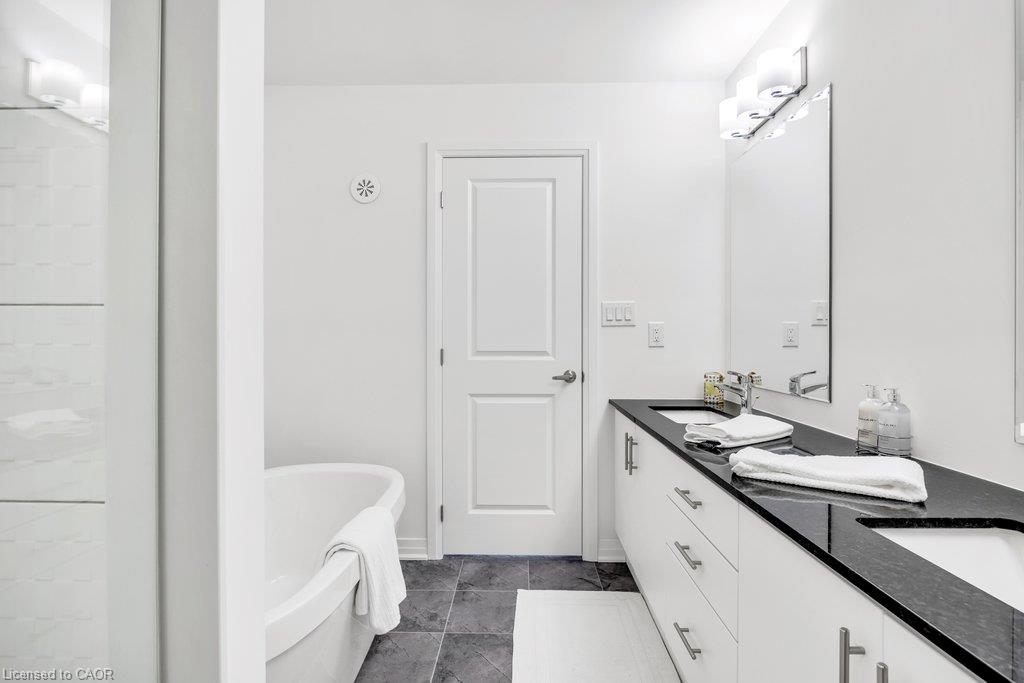 9 Crown Gate Property Photo 33