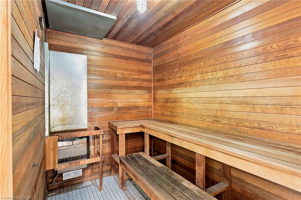 225 Silverbirch Boulevard Property Photo 44