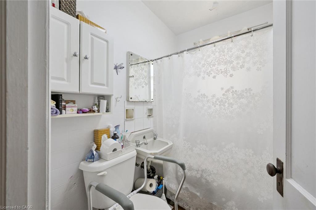 95 Forest Road Property Photo 15