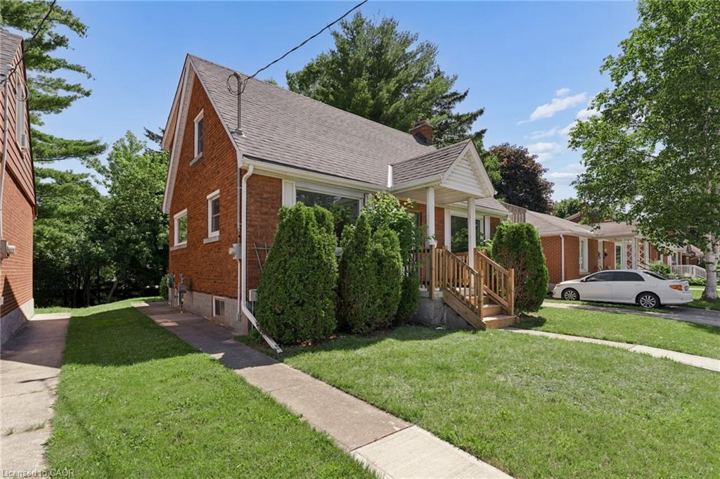 580 Weber Street E Property Photo 4