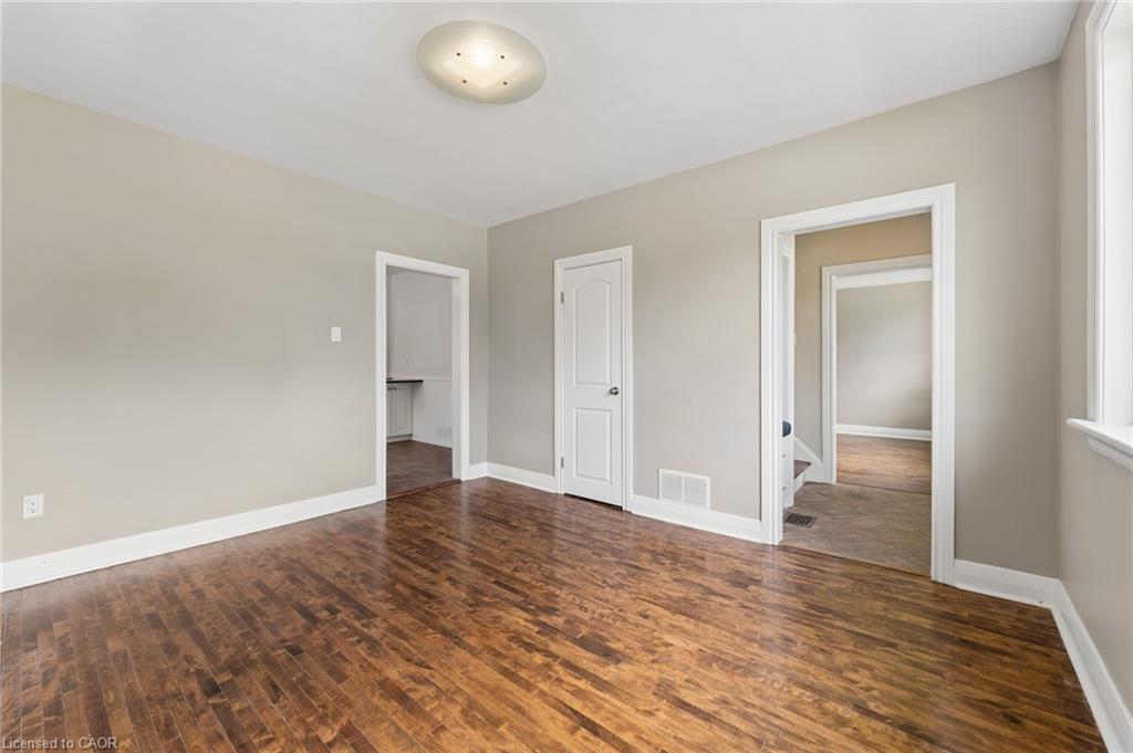 580 Weber Street E Property Photo 19