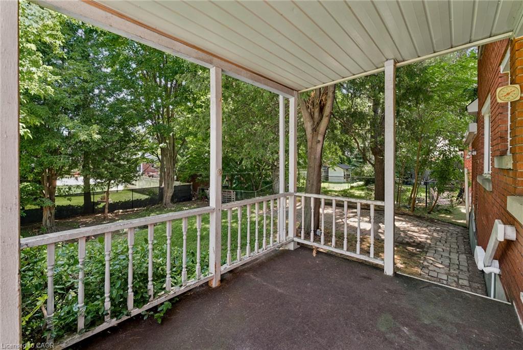 580 Weber Street E Property Photo 36