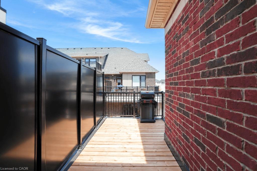 9 Crown Gate Property Photo 24