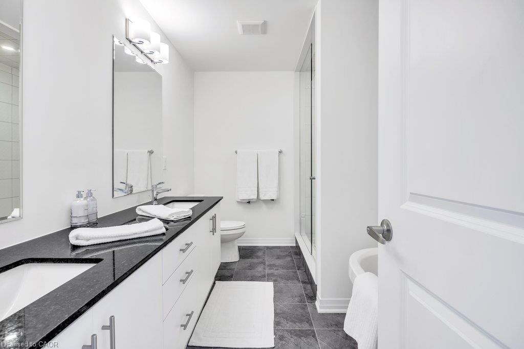 9 Crown Gate Property Photo 32