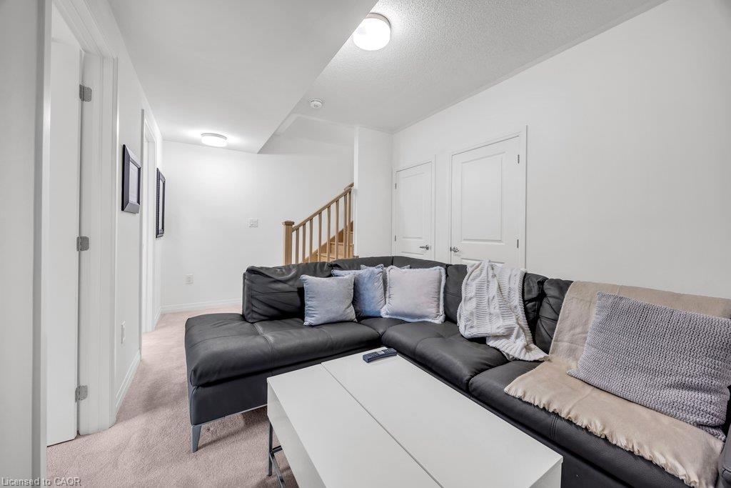 9 Crown Gate Property Photo 36