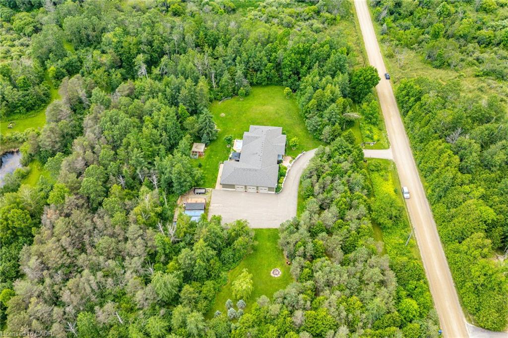 5594 First Line Property Photo 1