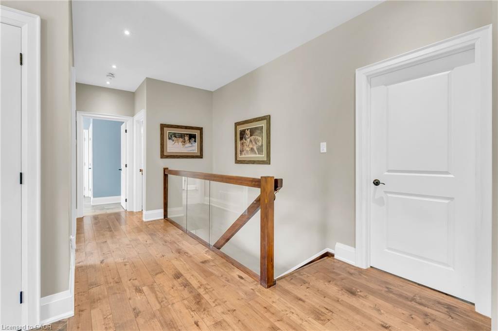 5594 First Line Property Photo 21