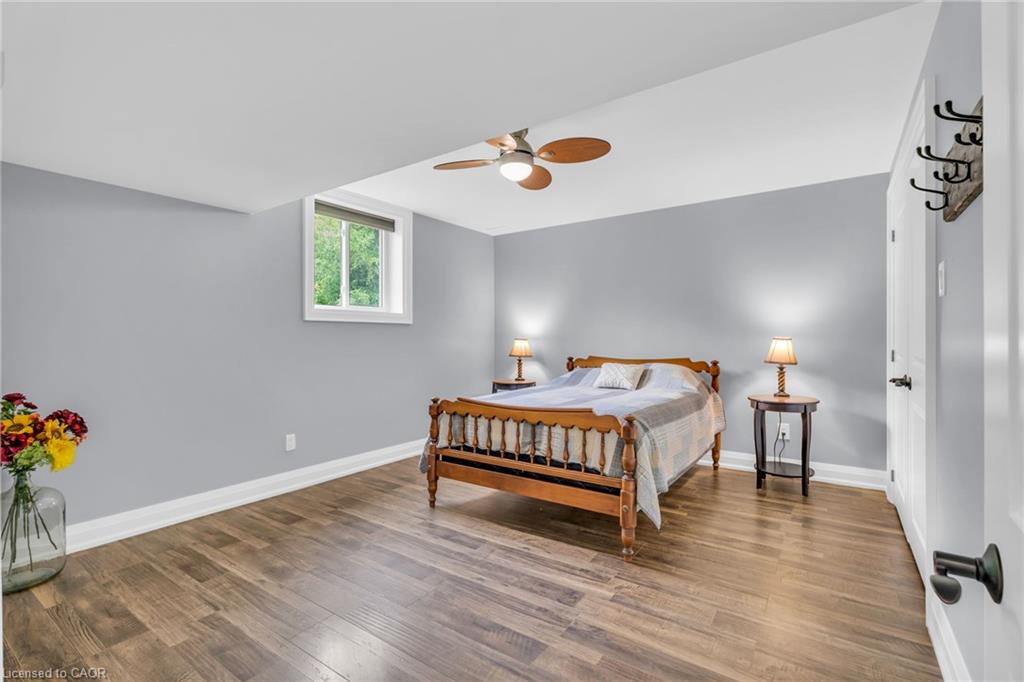 5594 First Line Property Photo 35