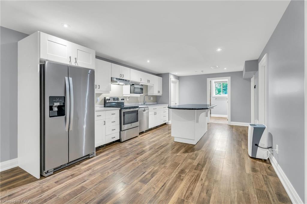 5594 First Line Property Photo 36